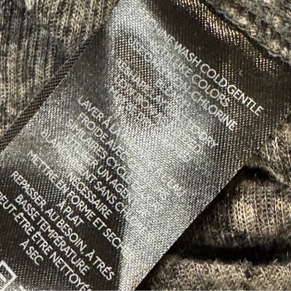 Pilcro Anthropologie Charcoal Patterned Long Sleeve Top - Picture 6 of 7